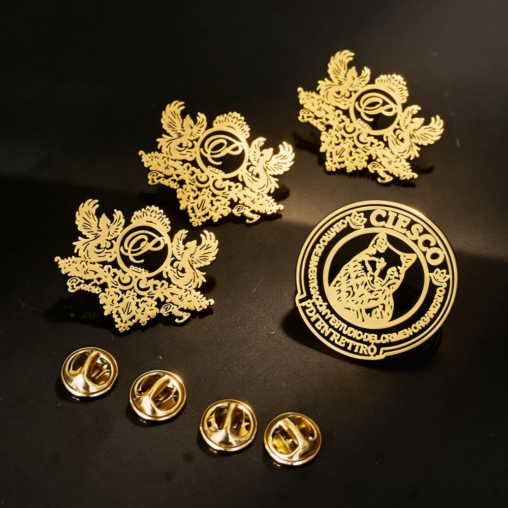Vintage Fashion Brand Names - Gepersonaliseerde bedrijfslogo schilderij afbeelding broche roestvrij